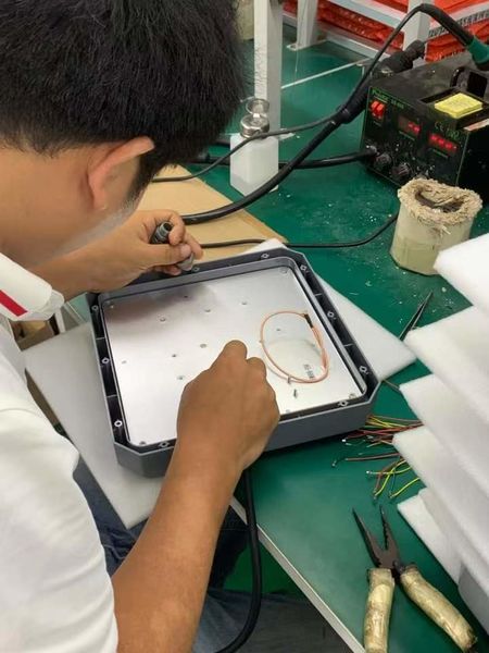 Shenzhen Jutai Comm Co., Ltd. linea di produzione del produttore