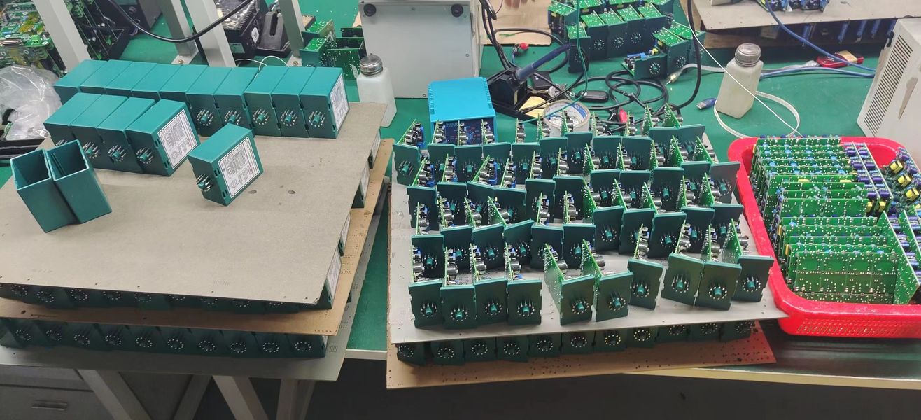 Shenzhen Jutai Comm Co., Ltd. linea di produzione del produttore