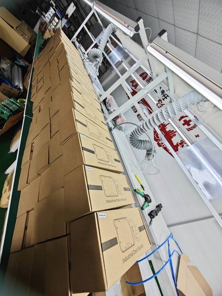 Shenzhen Jutai Comm Co., Ltd. linea di produzione del produttore