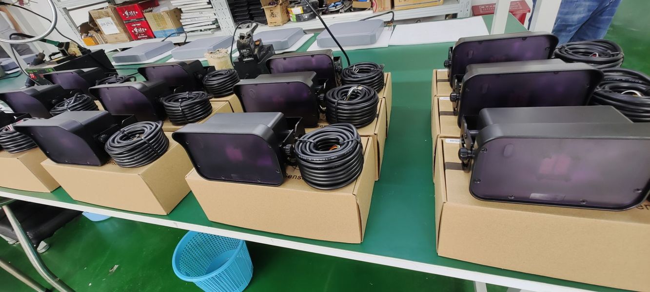 Shenzhen Jutai Comm Co., Ltd. linea di produzione del produttore